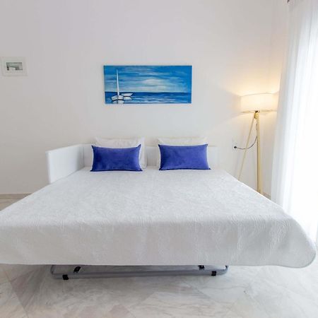 Ilion Luxury Apartments Аспровалта Екстериор снимка