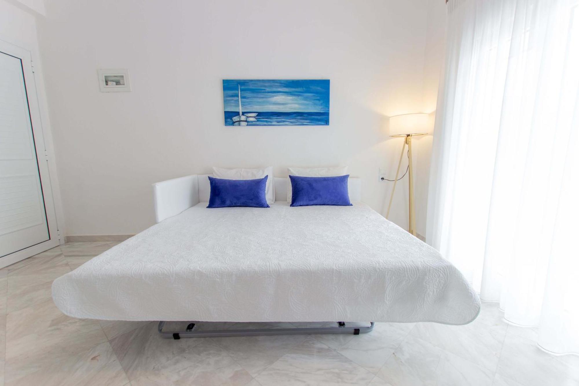 Ilion Luxury Apartments Аспровалта Екстериор снимка