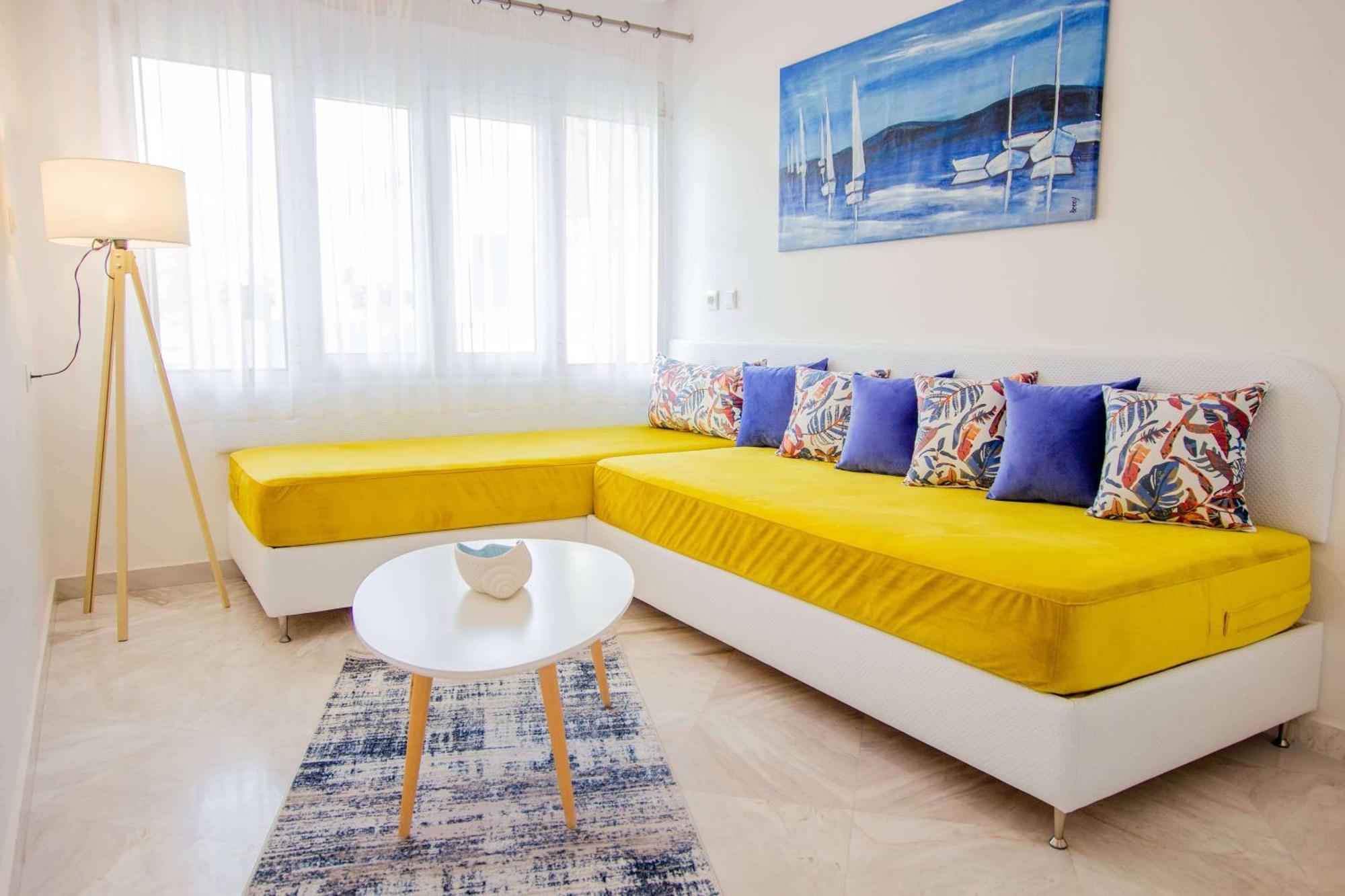 Ilion Luxury Apartments Аспровалта Екстериор снимка
