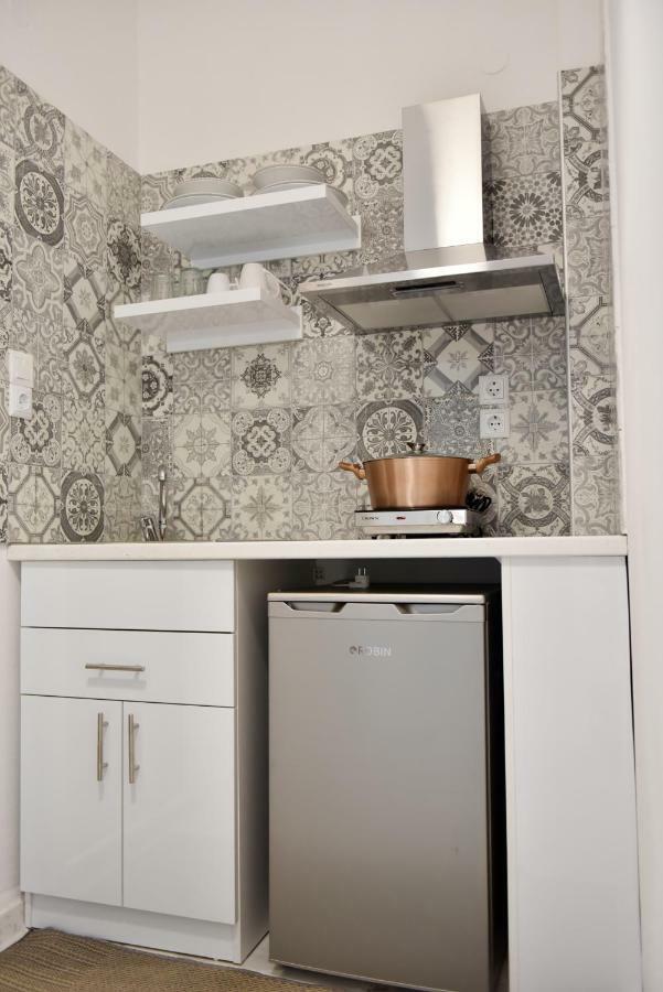 Ilion Luxury Apartments Аспровалта Екстериор снимка